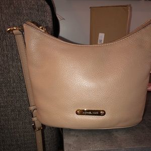 Michael Kors  Tan Leather Over The Shoulder
